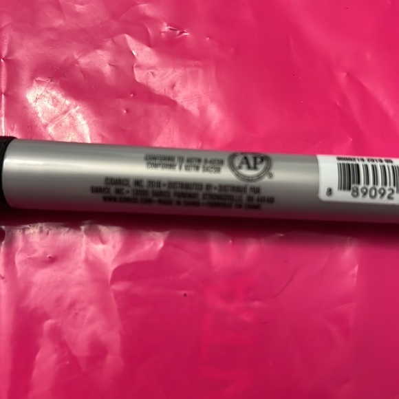 STUDIO 71 fine tip permanent marker PICK 6 Colors - Picture 4 of 5